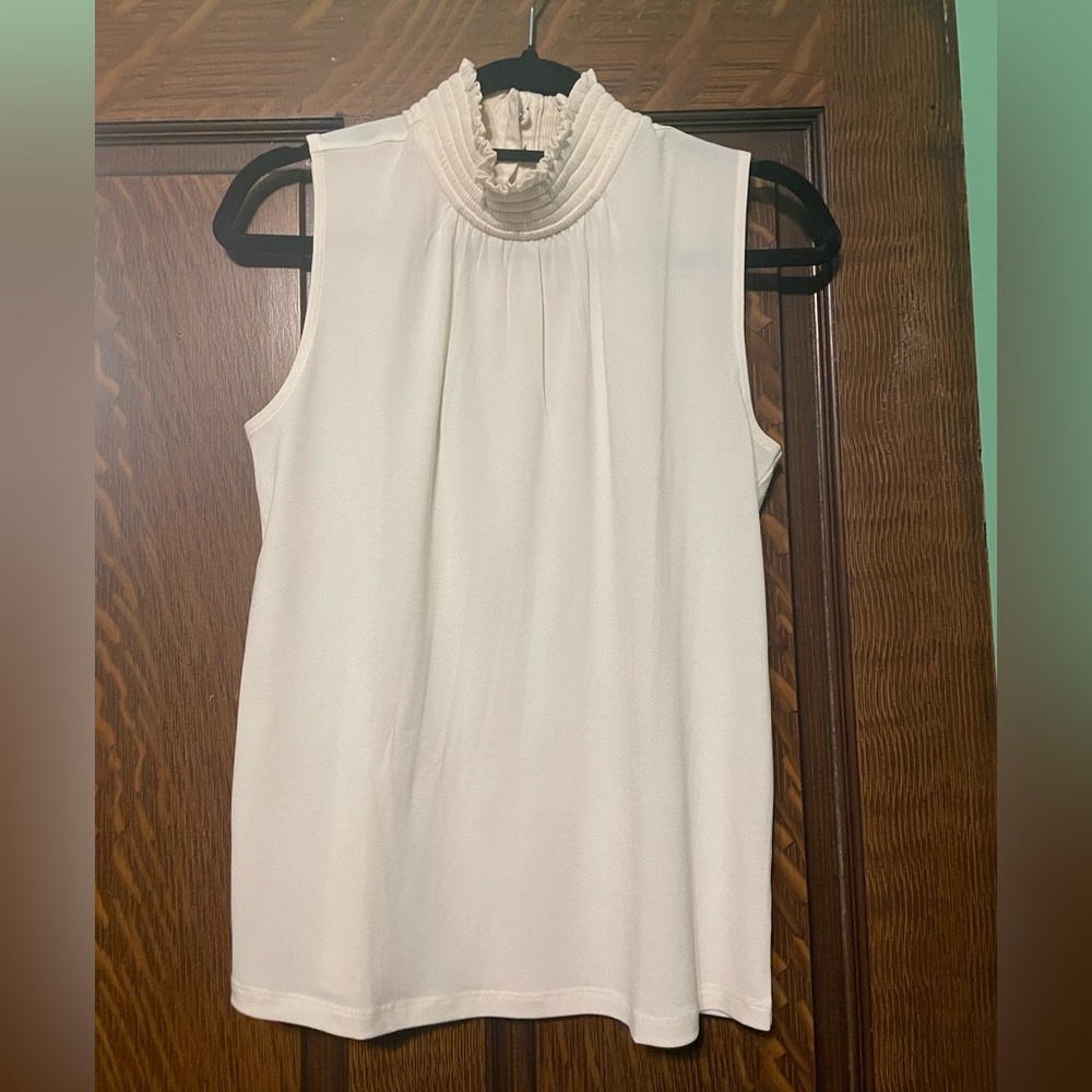 Ann Taylor sleeveless turtleneck tank size Small
